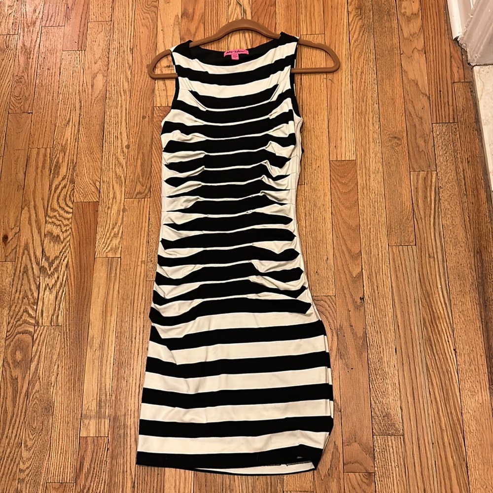 Stretch bodycon Betsey Johnson midi dress